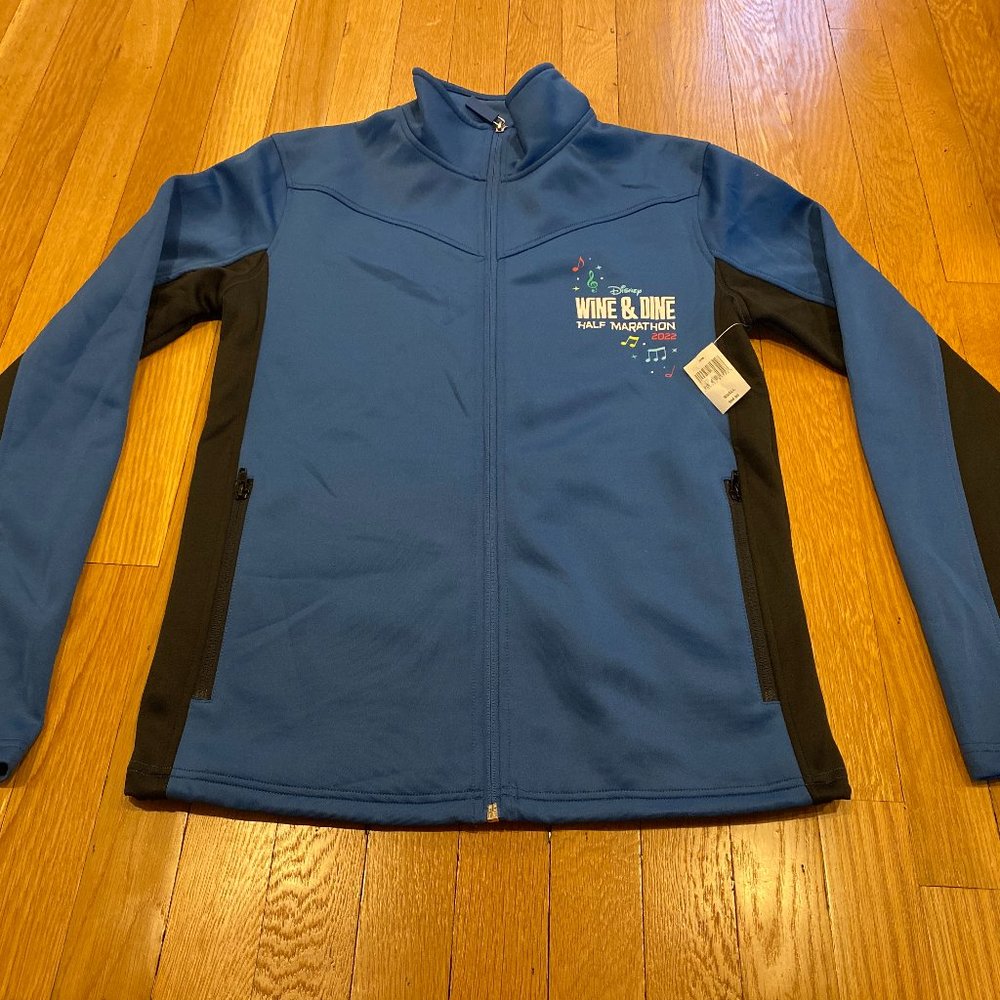 2022 Wine and Dine Half Marathon Jacket - Size Small